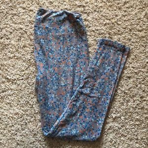 LuLaRoe TC Leggings.